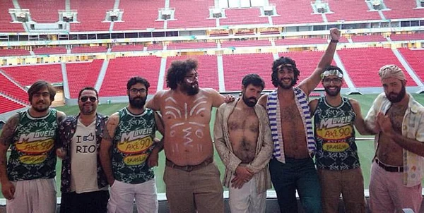 Integrantes da Móveis Coloniais de Acaju anunciam fim da banda