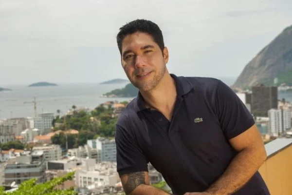 Record pagará R$ 150 mil a participante eliminado de reality por erro