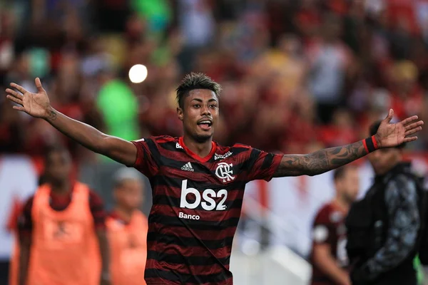 Bruno Henrique revela estratégia do Fla para duelo em Curitiba