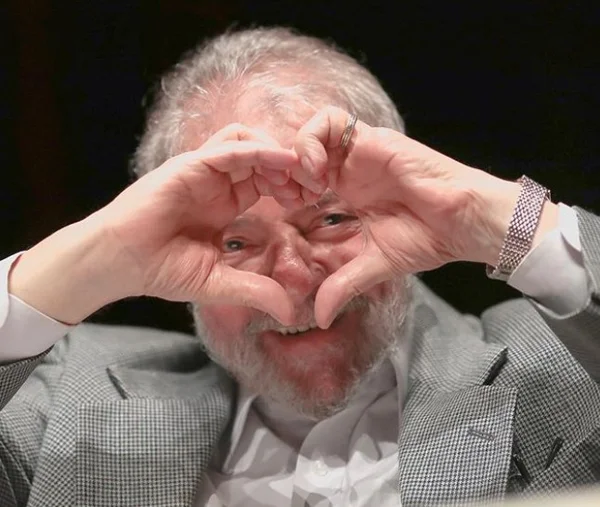 TRF-4 decide que visitas a Lula não precisam mais ser agendadas