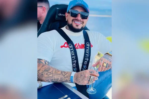 Uruguaio Carlos Adrian Manccini Piriz, de 36 anos, morto acidentalmente por PM na praia de Enseada, no Guarujá, no litoral de São Paulo, durante o Réveillon - Metrópoles