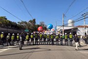 Policiais isolam manifestação na zona sul de SP