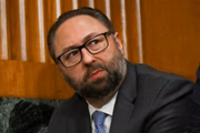 Conselheiro Trump, Jason Miller ataca Moraes: "Ditador"