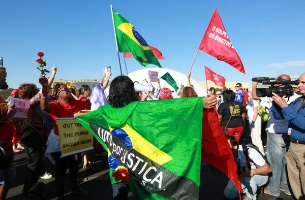 Dois terços dos brasileiros veem país mais intolerante em 2022
