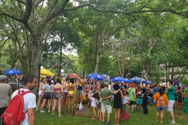 Calango Careta comemora 7 anos com surpresa no aniversário de Brasília