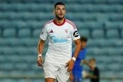 Jogador pertence ao Sevilla.