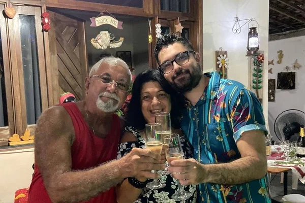 Pai do repórter Pedro Rocha: “Vá em paz, meu jornalista”