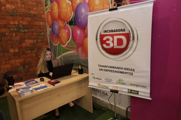 Recepção do Empreenda Bem, programa de empreendedorismo em Aparecida de Goiânia (GO)