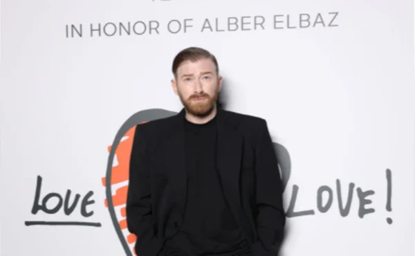 Veja destaques da primeira coleção de Guram Gvasalia para a Vetements