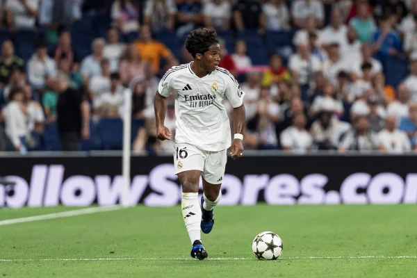 Foto colorida de Endrick, do Real Madrid - Metrópoles