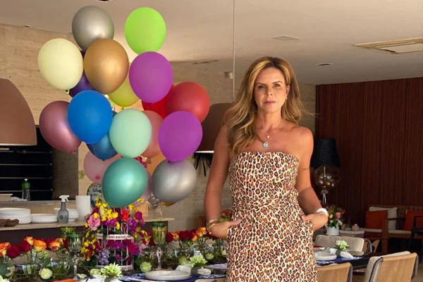 Claudia Salomão