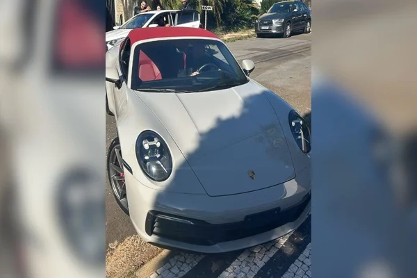 Imagem colorida de carro apreendido - Metrópoles