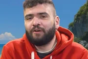O humorista Tiago Santineli afirma ter sido banido dos EUA após piada sobre Charlie Kirk
