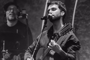 O cantor Silva