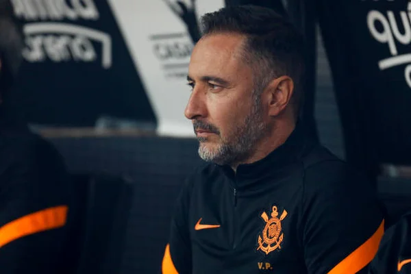 Vitor Pereira abre o jogo e diz por que abandonou o Timão