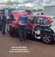 Veja como ficou o carro de corrida de Caio Castro após acidente Veja como ficou o carro de corrida de Caio Castro após acidente