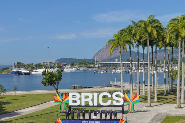 Imagem colorida de foto oficial do Brics