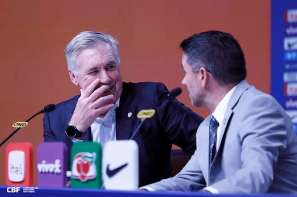 Carlo Ancelotti alerta para poder ofensivo da França e destaca Mbappé