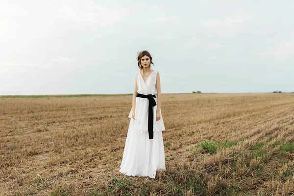 Luisa Farani apresenta coleção de inverno inspirada em amuletos
