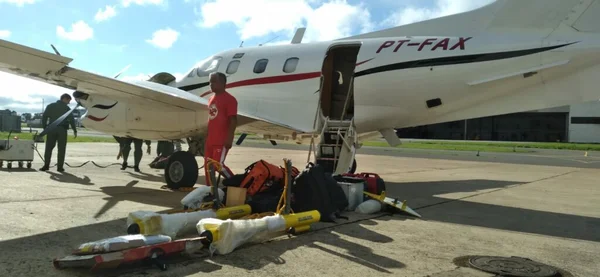 Bombeiros do DF viajaram para o Rio de Janeiro para ajudar nas buscas do copiloto e do passageiro do bimotor que caiu em Ubatuba