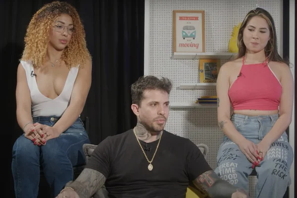 Imagem colorida de Arthur O Urso e as esposas