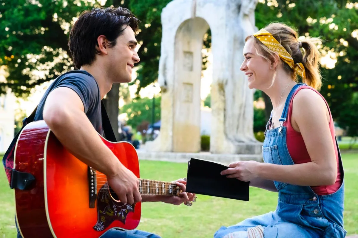 <b>Enquanto Estivermos Juntos.</b> A história real de Jeremy Camp (K.J. Apa), famoso cantor de rock cristão e indicado ao Grammy. A obra deseja focar como a religião foi essencial para o artista superar dores de sua vida, principalmente quando sua esposa Melissa (Britt Robertson) é vítima de câncer <b>Enquanto Estivermos Juntos.</b> A história real de Jeremy Camp (K.J. Apa), famoso cantor de rock cristão e indicado ao Grammy. A obra deseja focar como a religião foi essencial para o artista superar dores de sua vida, principalmente quando sua esposa Melissa (Britt Robertson) é vítima de câncer