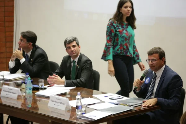 Após pancadaria, pacto pela paz na OAB-DF. Veja vídeo