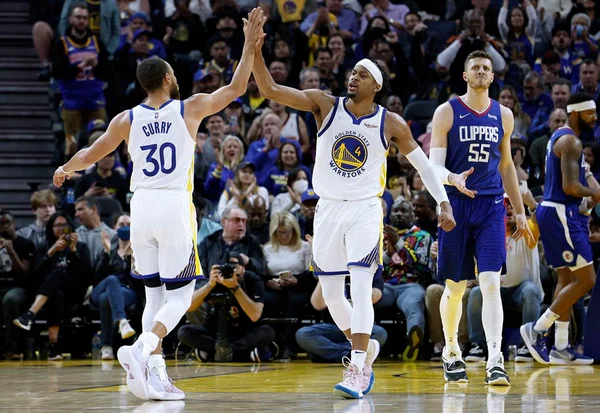 Warriors vencem Clippers em noite de recorde para Curry