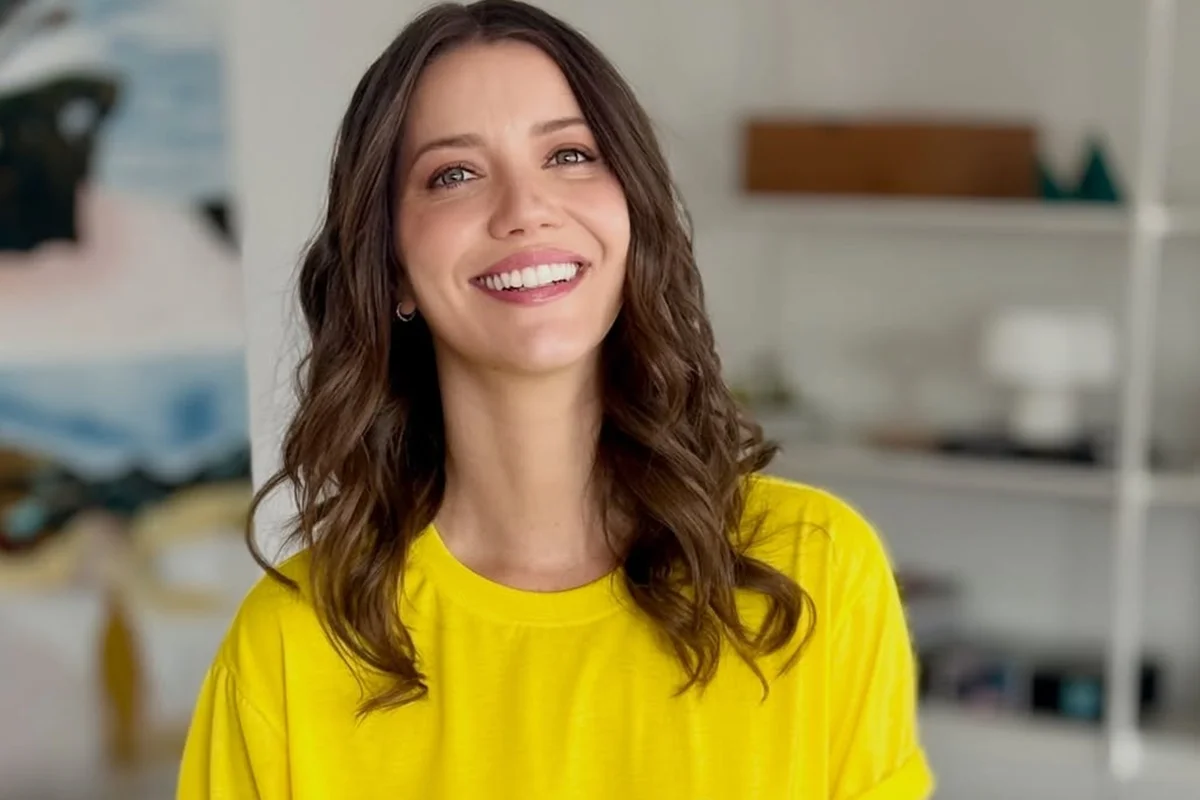 Nathalia Dill Nathalia Dill