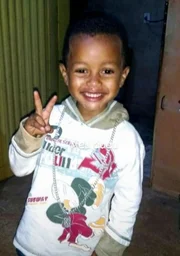 Carlos, 10 anos Carlos, 10 anos
