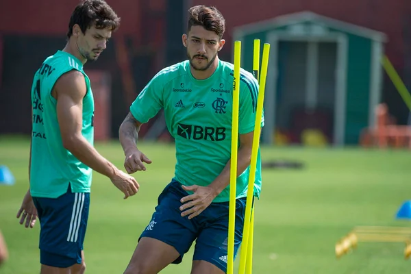 Gustavo Henrique em treino do Flamengo