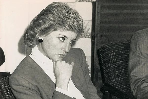 Exposição com vestidos da Princesa Diana será inaugurada em Londres