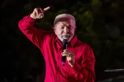 Presidente Lula durante ato de campanha em Ceilândia (DF)