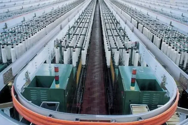 Imagem de fábrica da Coteminas, gigante do setor têxtil - Metrópoles