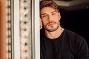 Lucas Viana mostra lesão após ser detido em Dubai: "Orem por mim"