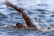 Atletas competem na prova Triathlon Standard no Metrópoles Endurance