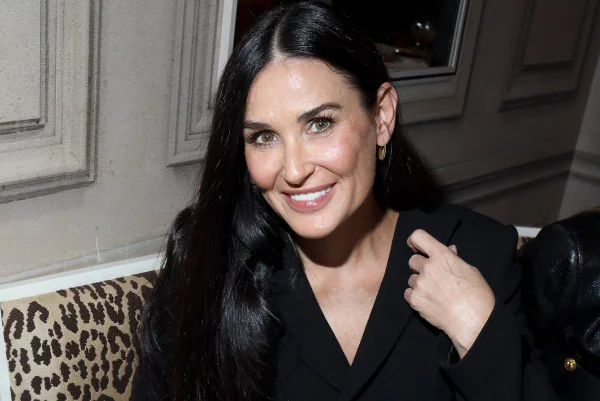 Demi Moore vai estrelar série da Amazon inspirada em podcast erótico