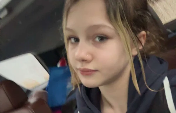 Imagem colorida de Maya Later, 12 anos, vítima de atiradora em escola do Canadá - Metrópoles