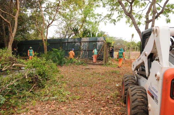 Agefis encontra lote irregular não previsto na desobstrução
