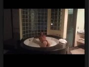 Cristian Cravinhos posou de calcinha em sua conta em uma plataforma de conteúdo adulto Cristian Cravinhos posou de calcinha em sua conta em uma plataforma de conteúdo adulto