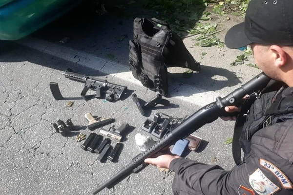 Cinco pessoas morrem em operação policial no Complexo do Alemão