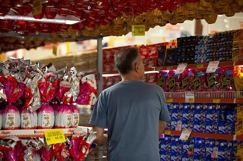 Páscoa chega com preços mais altos e o desafio de recuperar as vendas