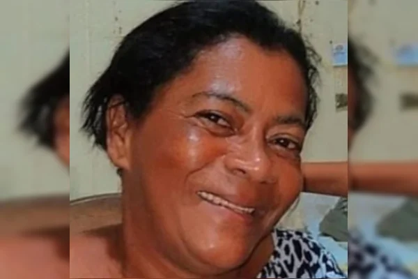 Homem mata ex-mulher com três facadas por não aceitar fim da relação