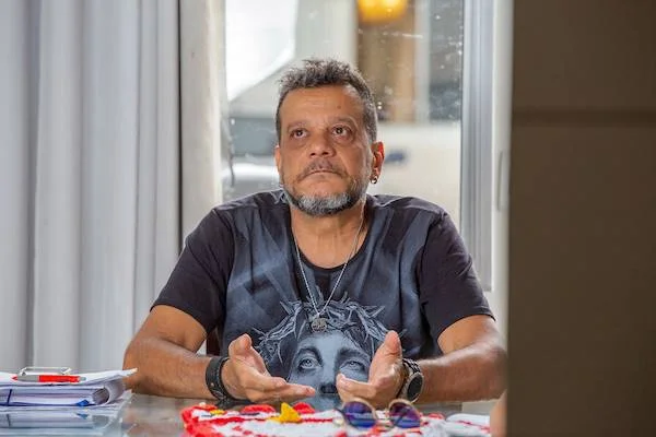 Marcelo Sena, do Coisa Nossa, enfrenta câncer de próstata pela 2ª vez