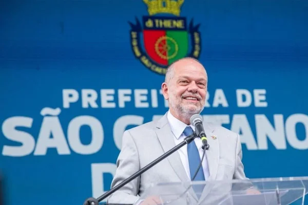 Foto colorida do prefeito de São Caetano do Sul, Tite Campanella (PL) - Metrópoles