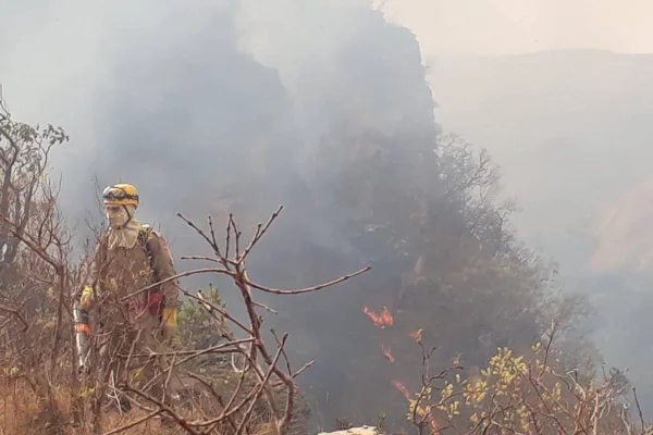 Incêndio na Chapada dos Veadeiros