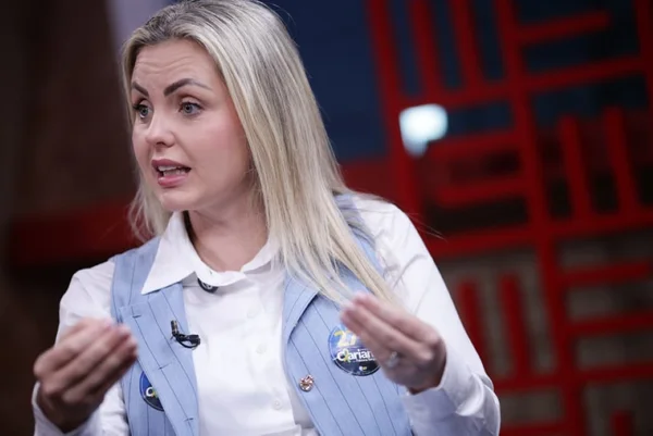 A candidata à Presidência Clariana Barão (Democracia Cristã)