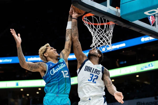 Hornets vencem Mavericks pela NBA