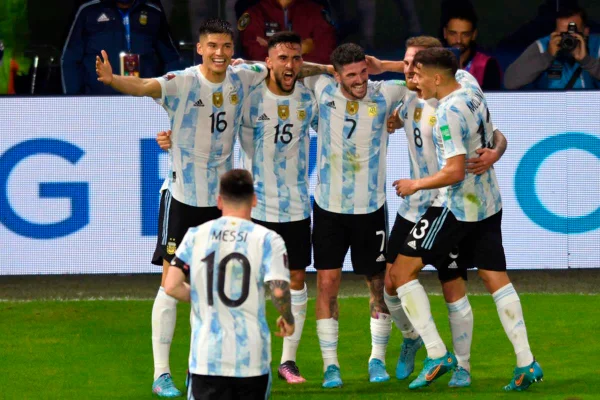 Em ritmo frenético, Argentina domina e vence Venezuela na La Bombonera