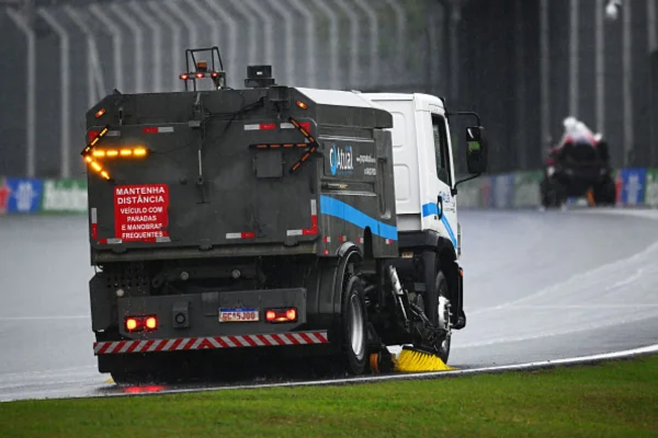 imagem colorida de temporal em interlagos motivo para fia adiar prova - MEtrópoles